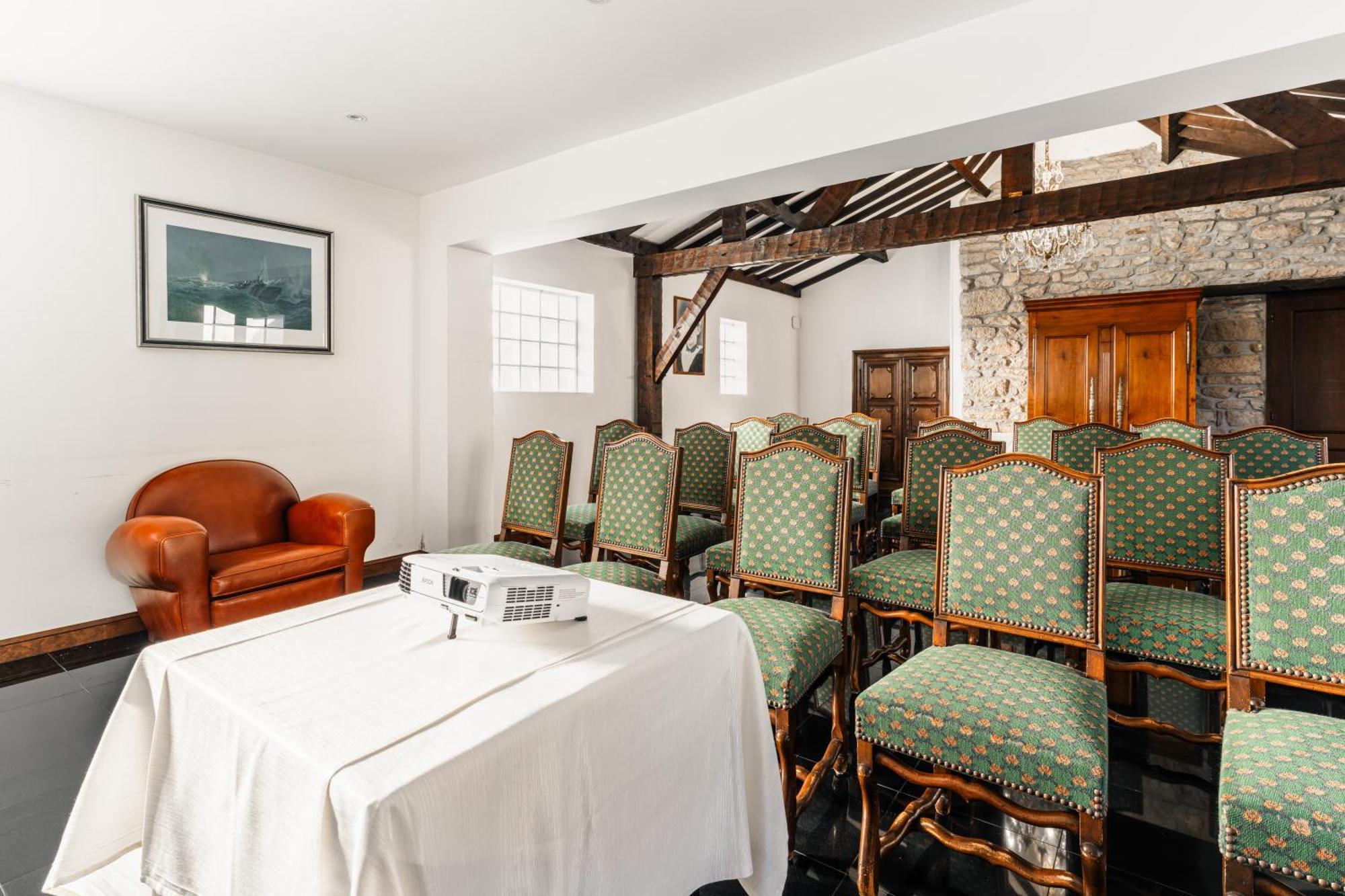 Logis L'Auberge - Maison Glenn Anna Saint Anne-dʼAuray Екстериор снимка