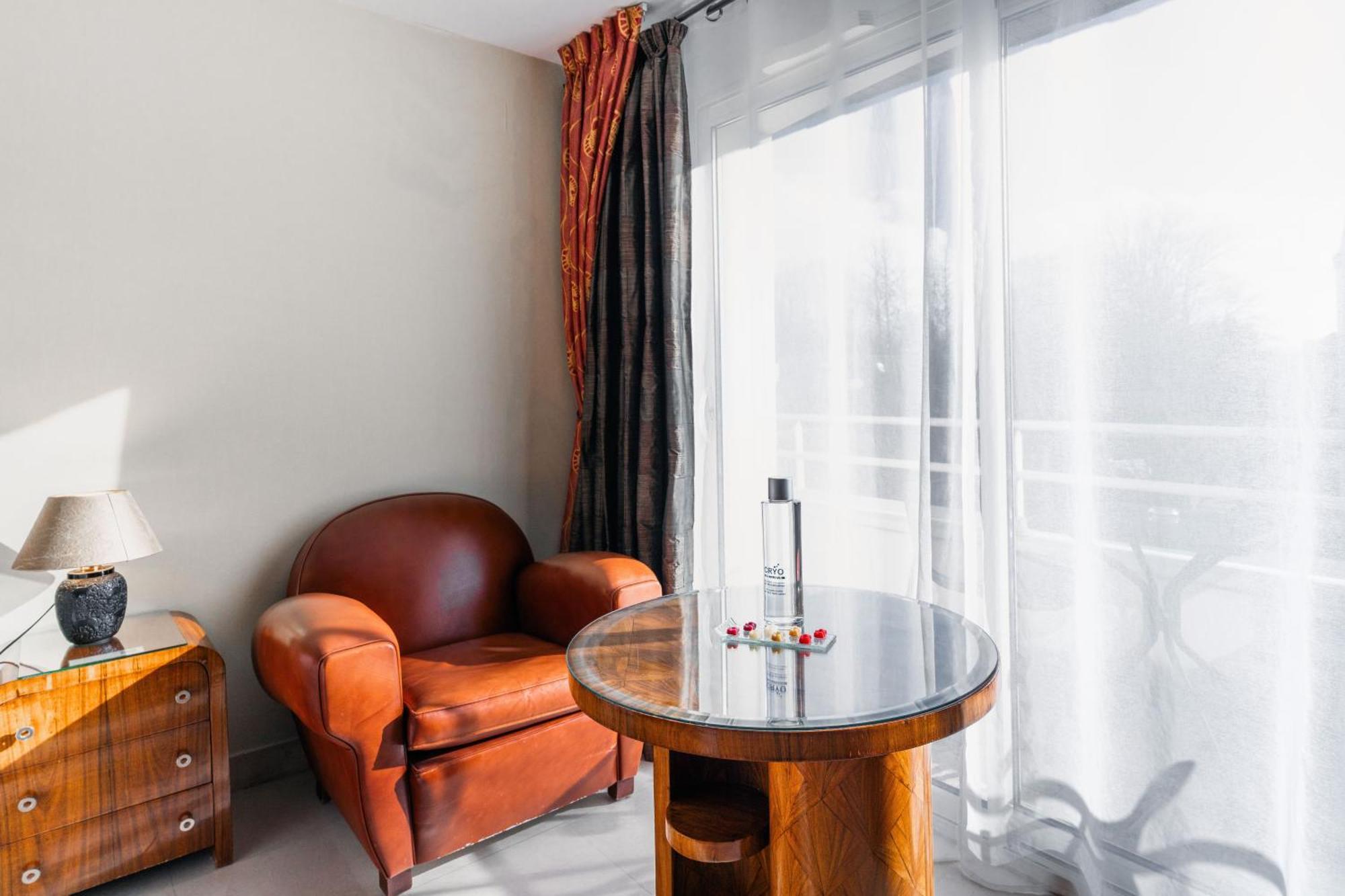 Logis L'Auberge - Maison Glenn Anna Saint Anne-dʼAuray Екстериор снимка